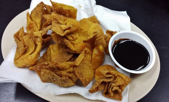 Puncak Best Noodle Halal Muslim Food @ Far East Plaza - freakingly awesome fried wantons!