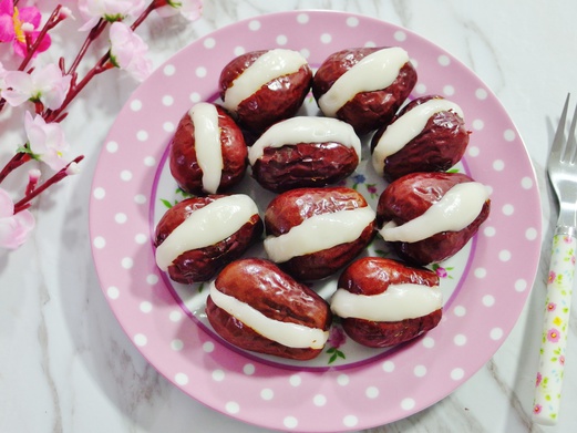 Stuffed Red Dates with Glutinous Rice Cakes 心太软  Spring 