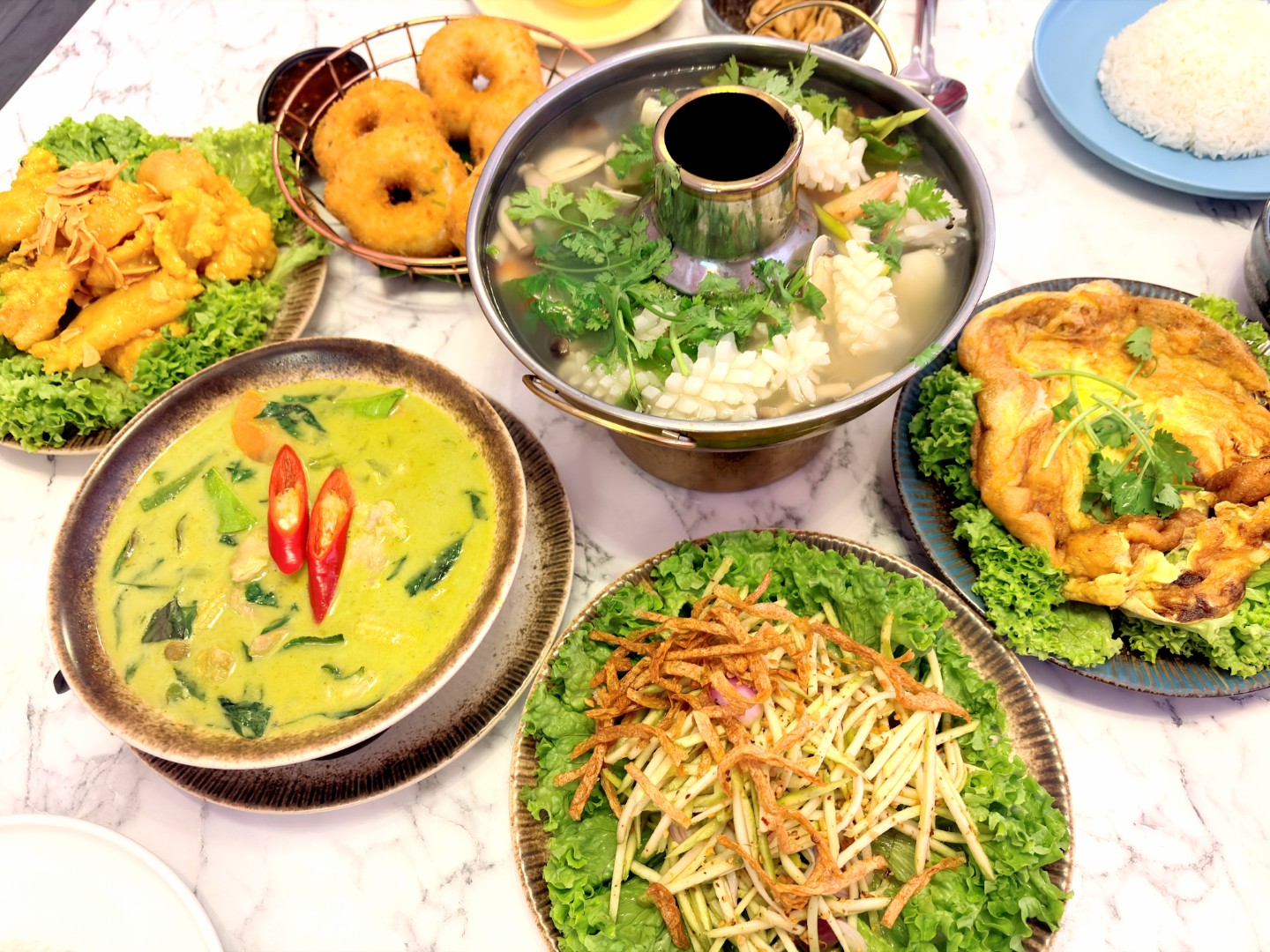 Galangal Bishan Review: Halal Thai Food in a Flower-Filled Hideout