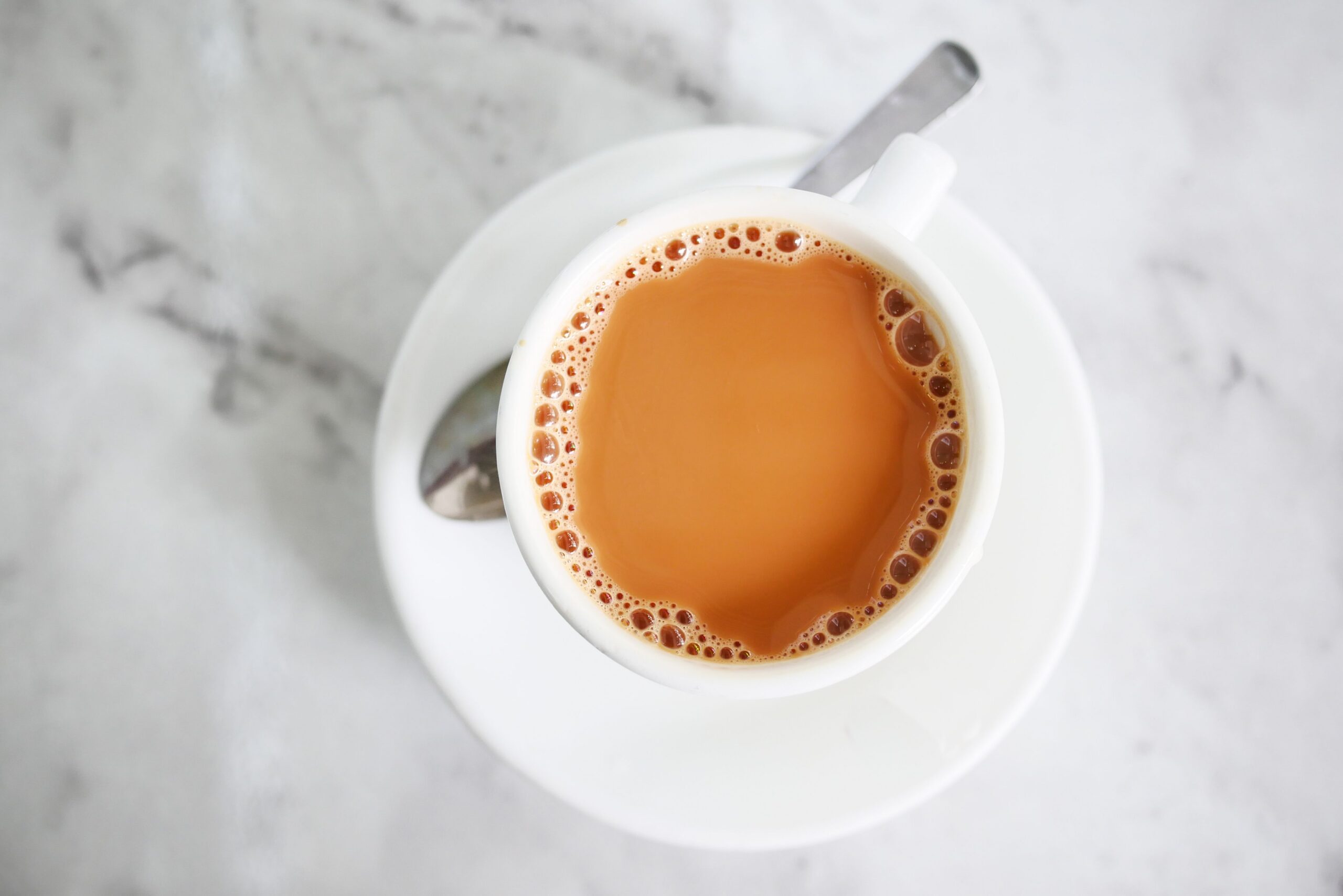 Hong Kong-Style Milk Tea at Home: The Loose-Leaf Earl Grey Method That Beats the Kopitiam